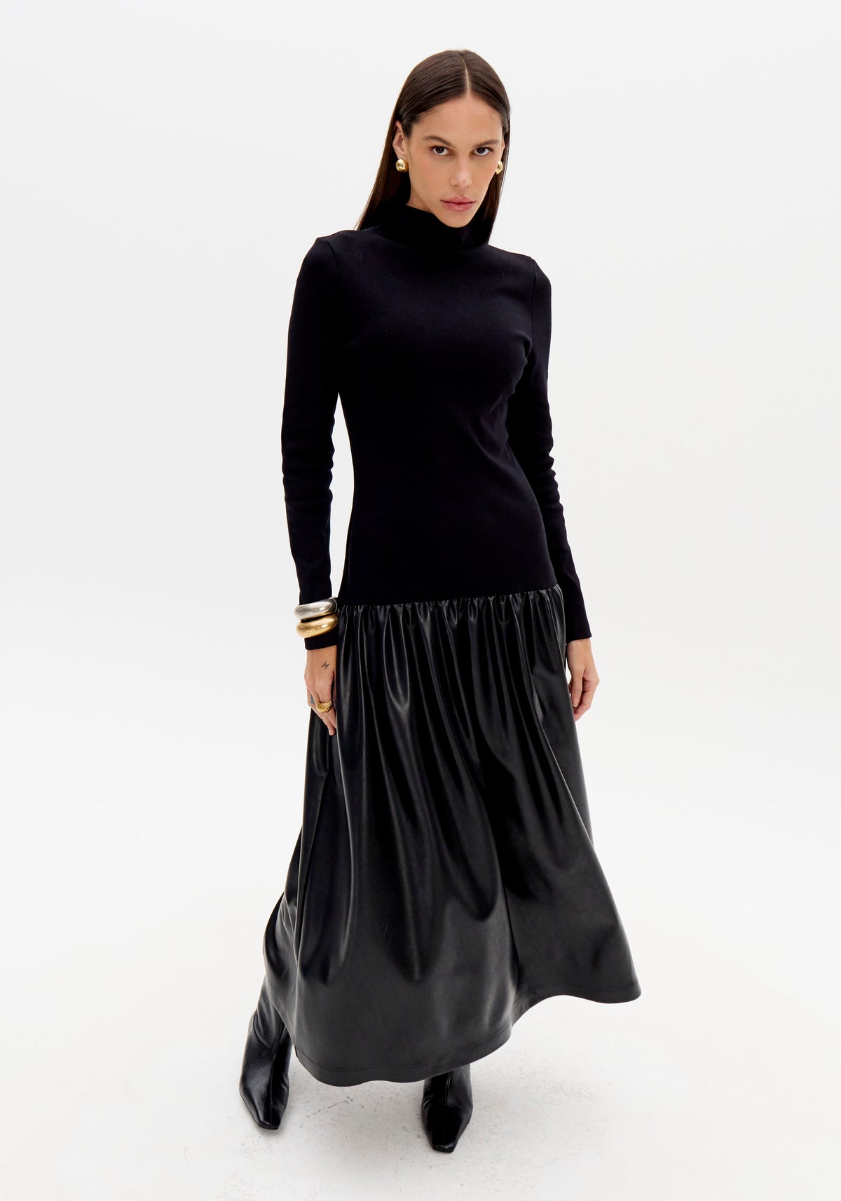 Vestido Comprido com Ecopele Preto - Lança Perfume