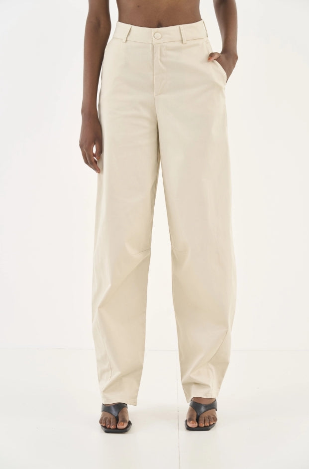 Calça Barril Em Alfaiataria - Colcci