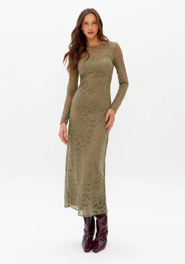 Vestido Super Midi Renda Com Manga Longa - Lança Perfume