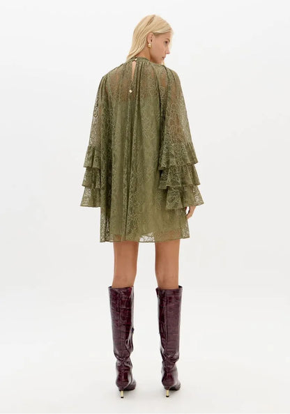 Vestido Curto Amplo Renda - Lança Perfume