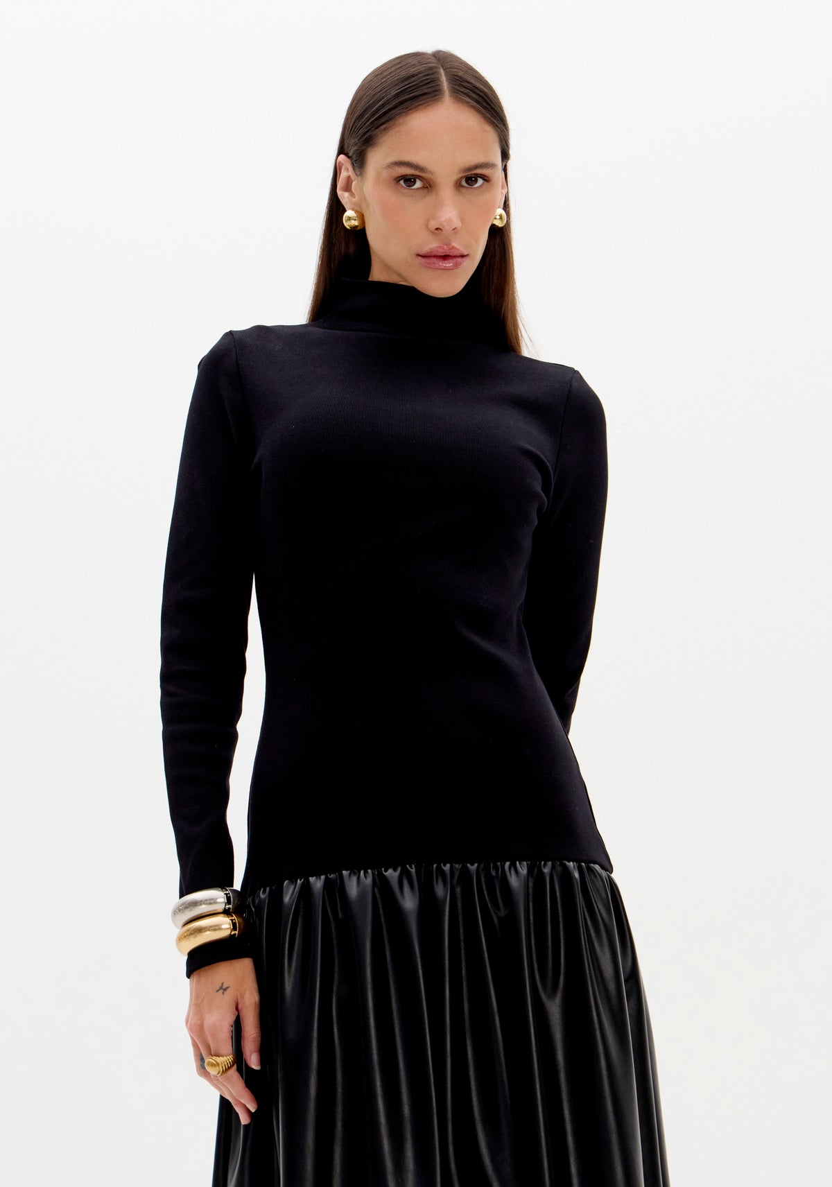 Vestido Comprido com Ecopele Preto - Lança Perfume