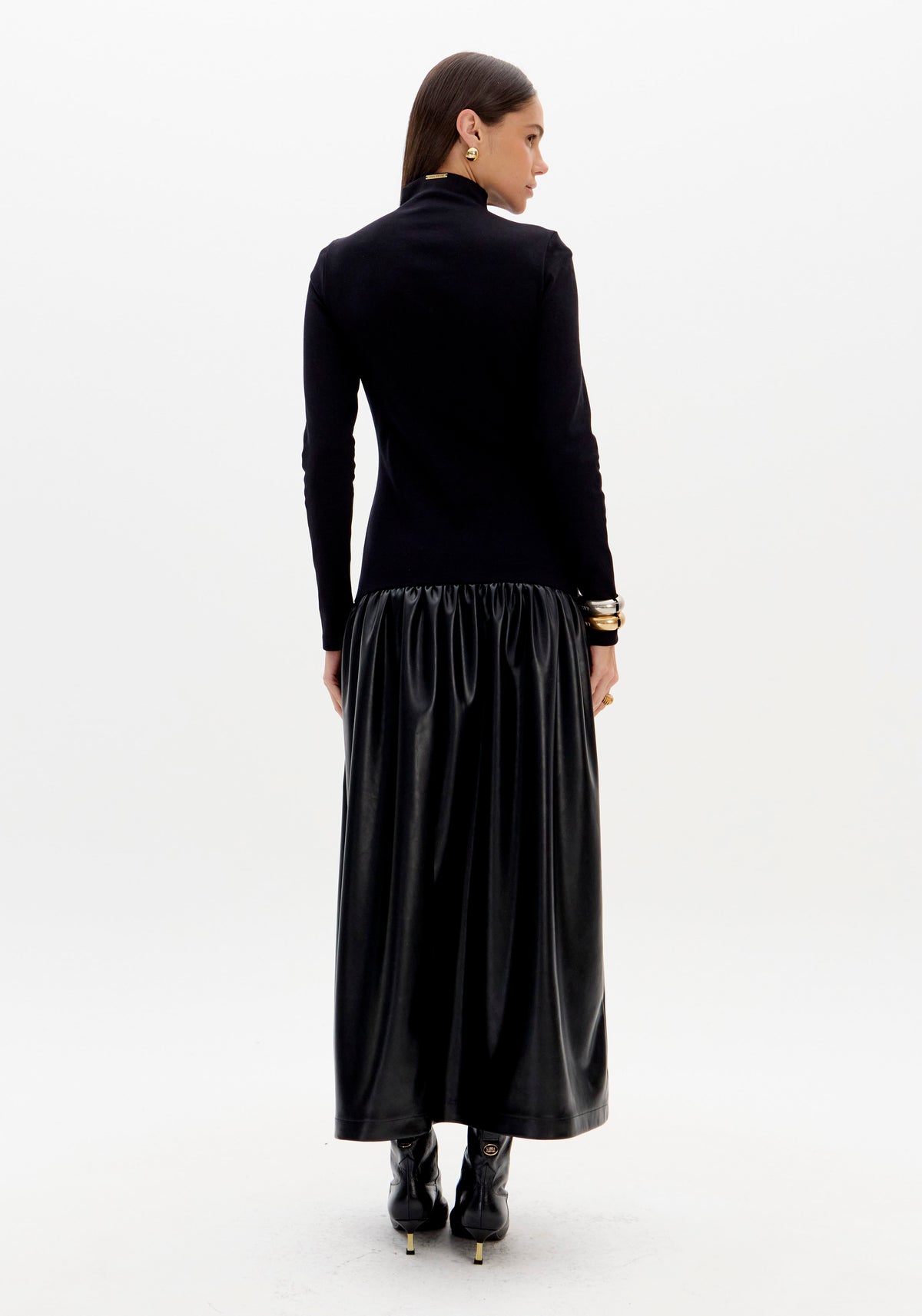 Vestido Comprido com Ecopele Preto - Lança Perfume