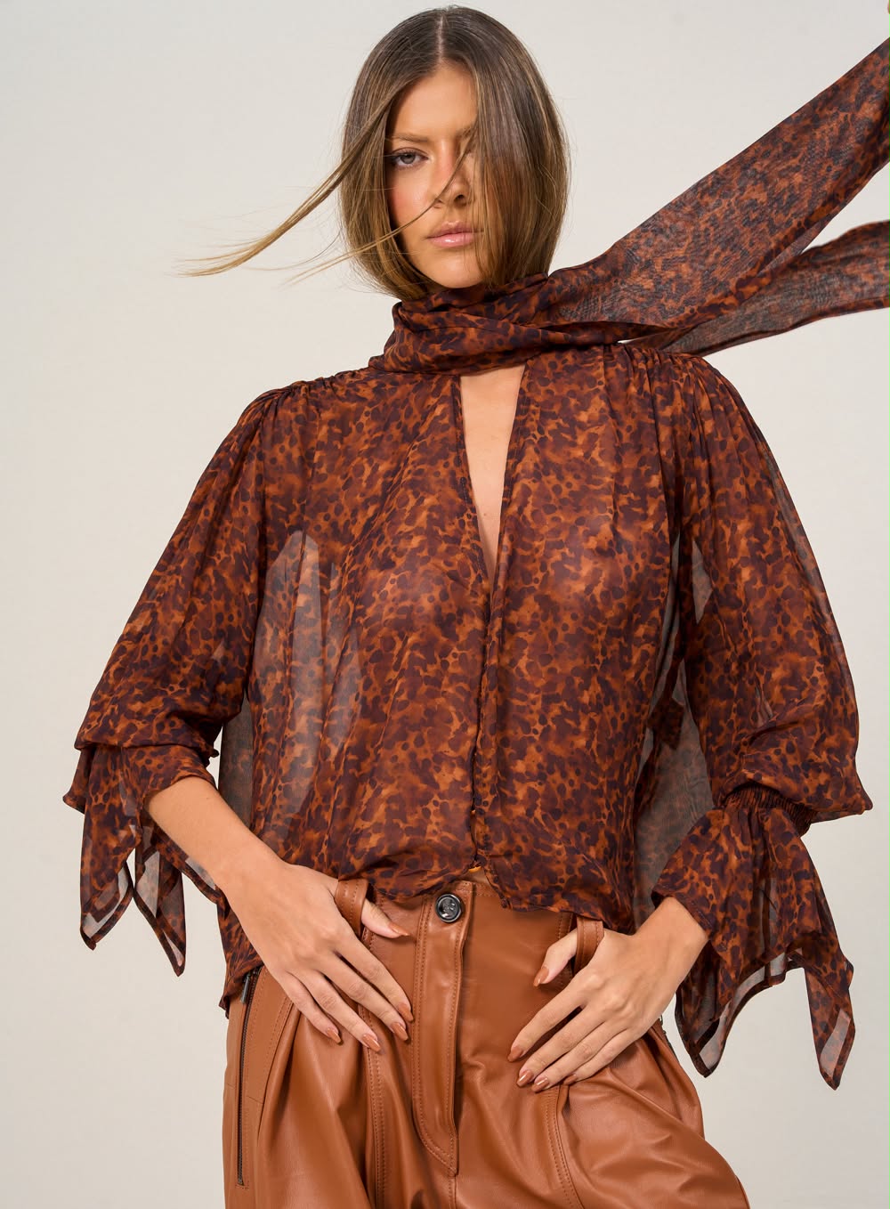 Blusa Feminina Estampa Animal Print com Amarração - Open