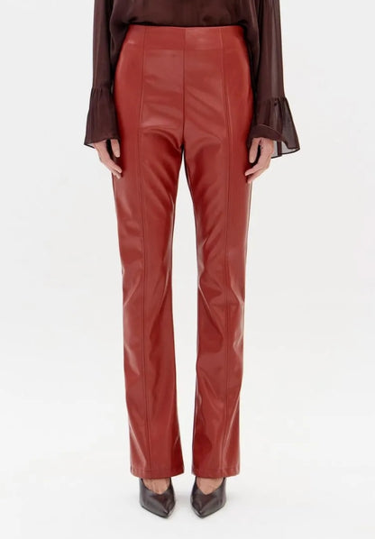 Calça Boot Cut Com Cintura Alta - Lança Perfume