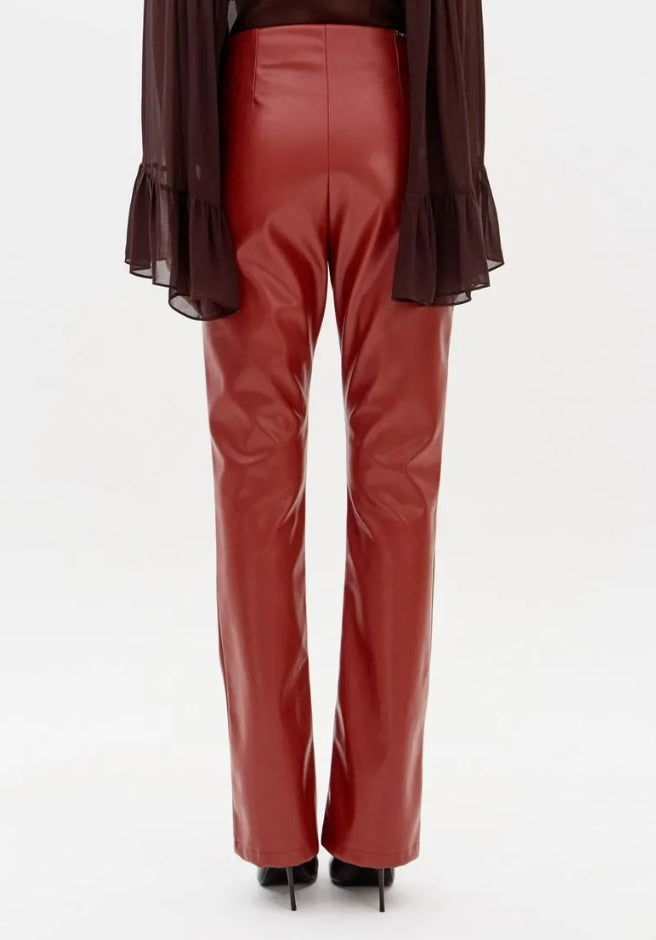 Calça Boot Cut Com Cintura Alta - Lança Perfume