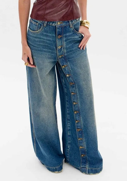 Calça Jeans Pantalona Com Botões - Lança Perfume
